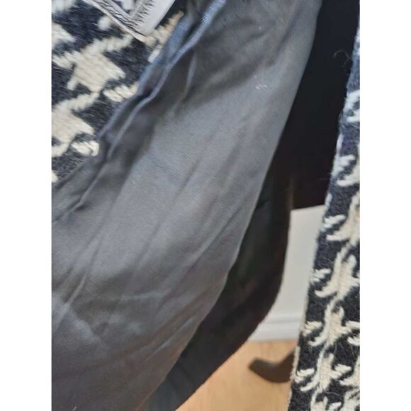 Houndstooth Vintage WOOL Lined Swing Coat Pockets Velvet Cuffs and Collar 80s do - Picture 10 of 11